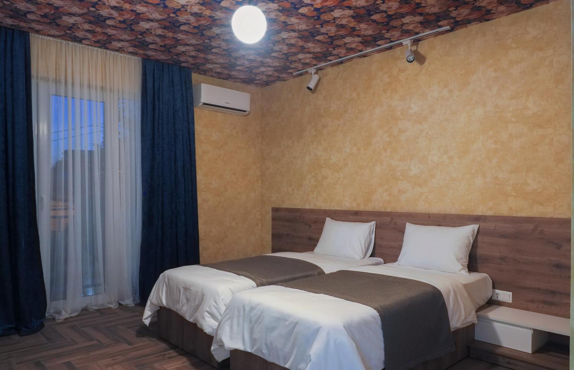 Hotel Hills In Old 트빌리시 외부 사진
